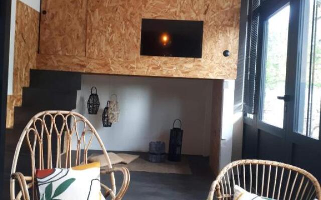 Chez Mr Léon et Mme Léontine