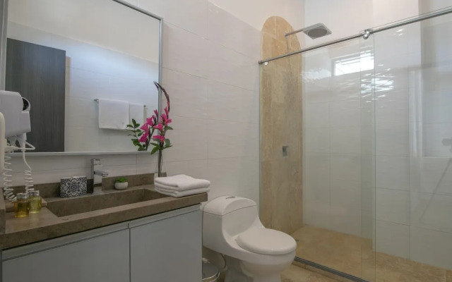 El Cactus Luxury Apartments in Historic Center