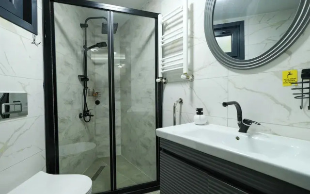 Nomad Hub Istanbul Suit