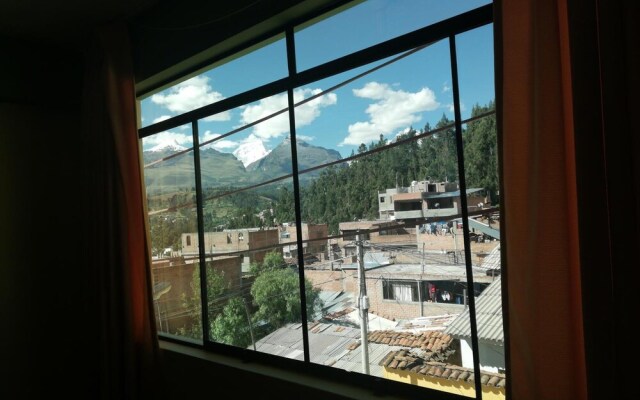 Artesonraju Hostel Huaraz