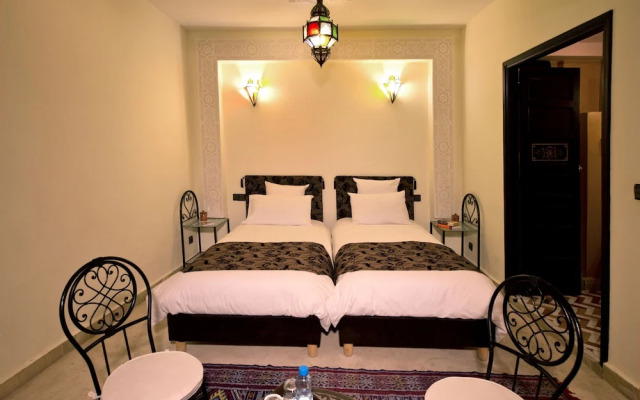 Riad Signature