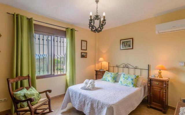 Villa Luz de Luna Guaro by Ruralidays