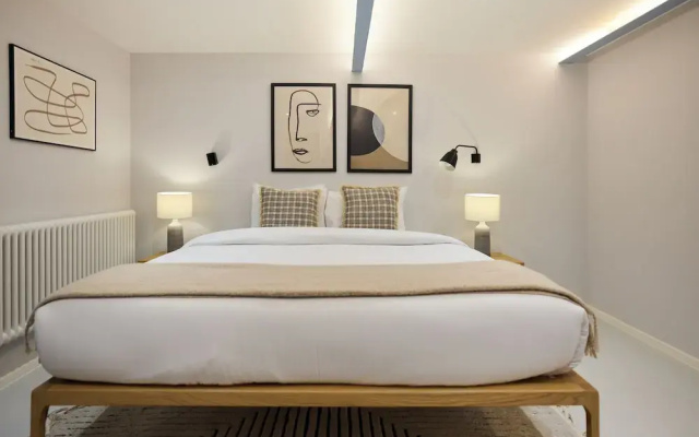 Ladbroke Grove Courtyard Apartment