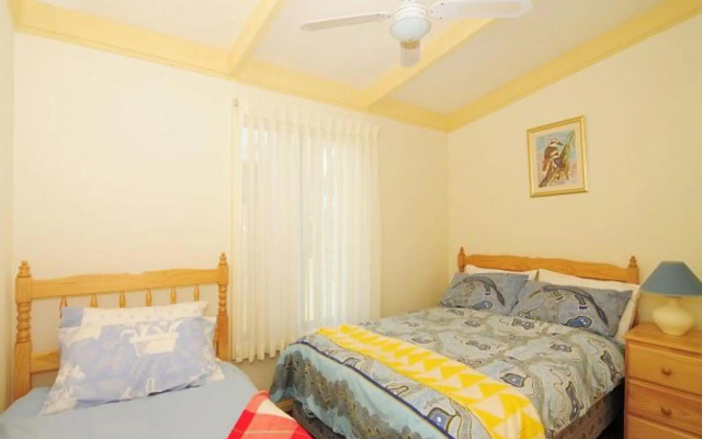 Walking Distance to Beach and Close to the Centre of Vincentia – Guest Rooms – Vincentia