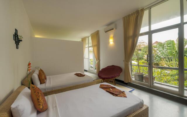 Frangipani Villa-90s Hotel