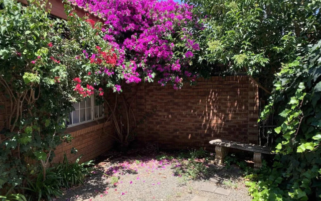 Comfortable Furnished Apartment Wi-fi Free Parking