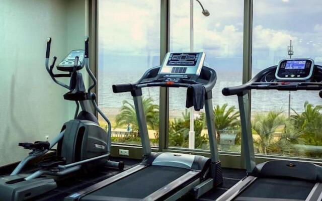 Orbi Sea Towers Apartments