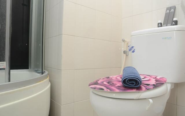 Purple Studio at Signature Park Grande Apartment