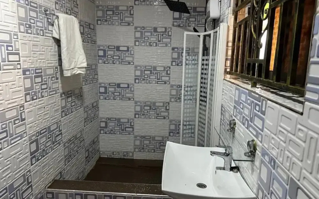 GQ Luxury Hills Hotel- Akropong Akwapim