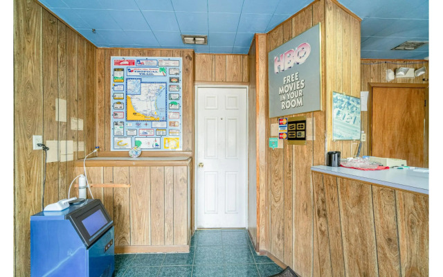 OYO Budget Inn Falfurrias Hwy 281