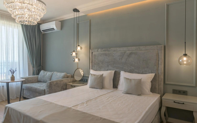 Aquamarine Hotel