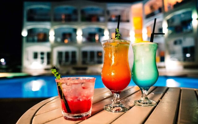 Stavros Beach Hotel