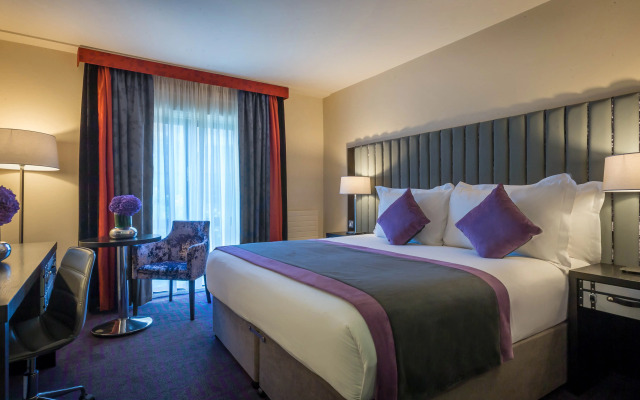 The Trinity City Hotel