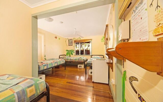 Travellers Oasis - Hostel