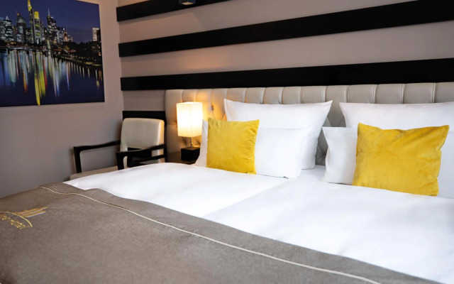 Skyline Hotel