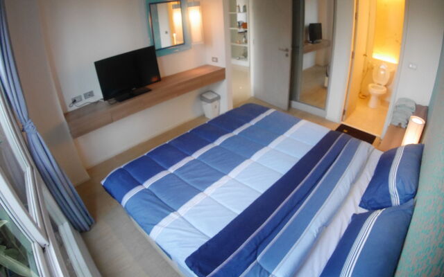 Atlantis Condo and Water Park Pattaya by the Sea