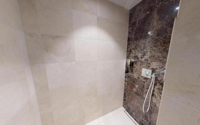 White Pearl Apartment 3.08