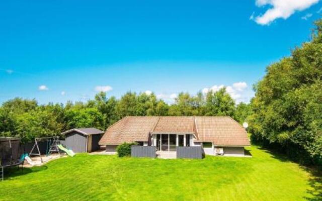 Holiday Home Blomstervangen IV