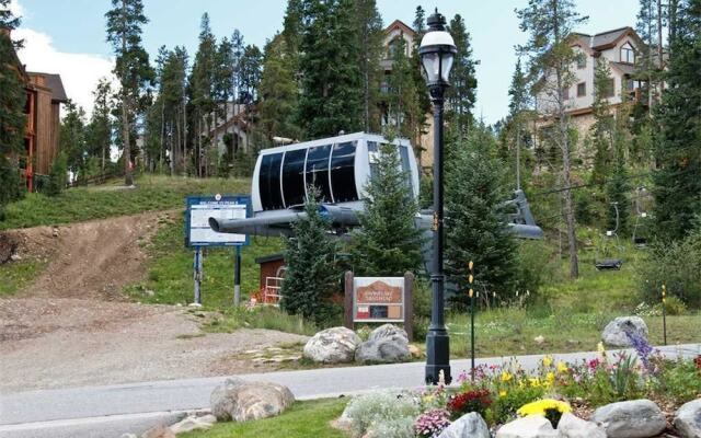 TYRA SKI IN OUT 4 BR Condo