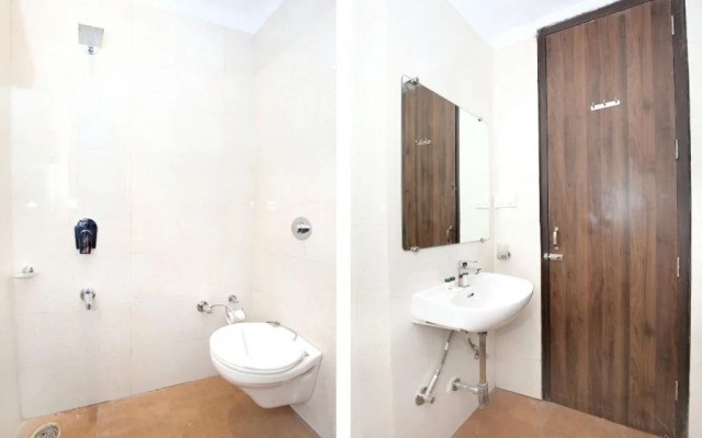 Hotel Grand Star by OYO Rooms