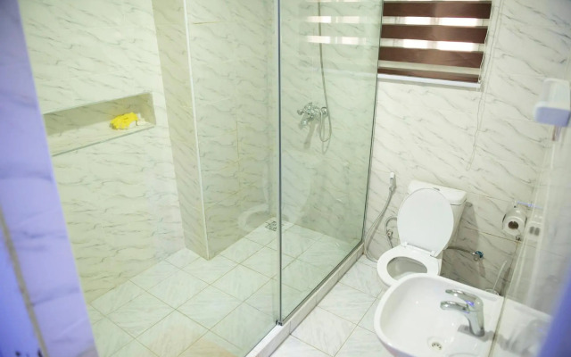 Luxury 3 Bedrooms Apart-24Hrs Elect/WIFI/Security