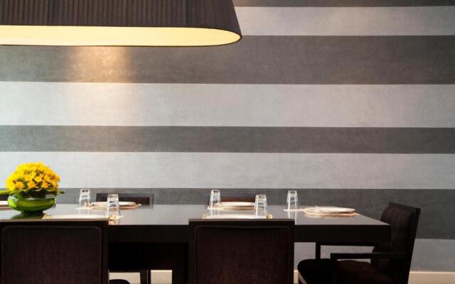 Oakwood Premier Prestige - UB City