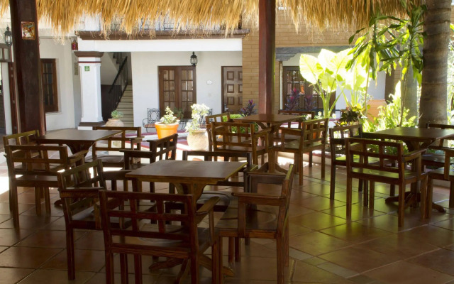 Casa de Adobe Gallery & Luxury Boutique