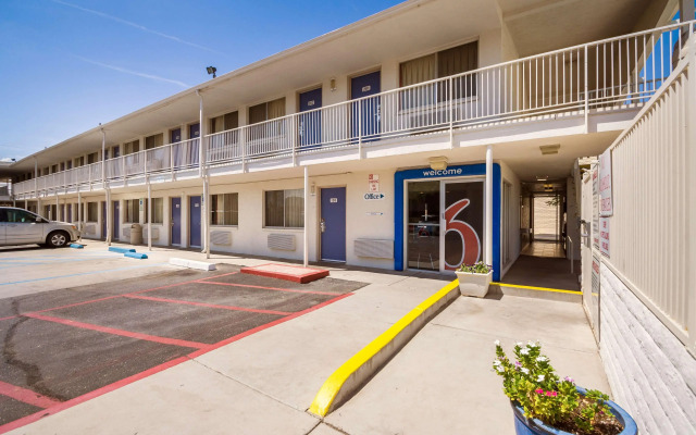 Motel 6 Youngtown, AZ - Phoenix - Sun City