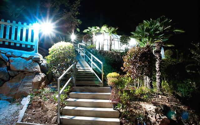 Tongyeong two Five Pension