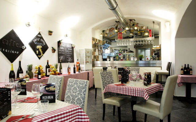 Dolce Vita Suites Hotel