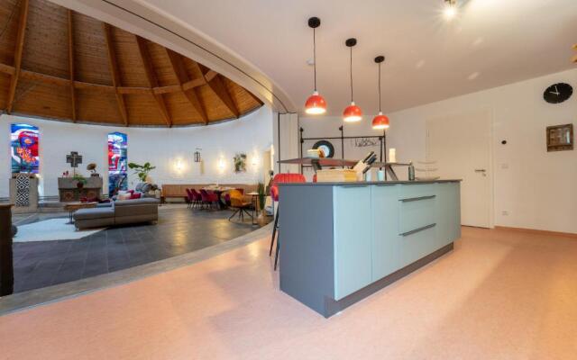 dreamcation - Ehemalige Kirche & Pfarrerwohnung, 3D-Tour, Terrasse, Garten, BBQ