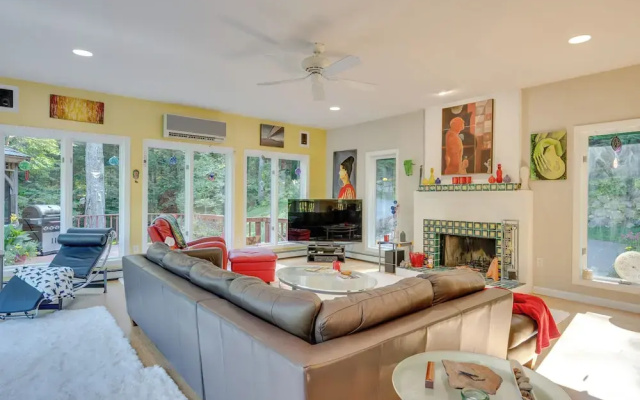 Charming Thornton Escape w/ Sauna + Gazebo!