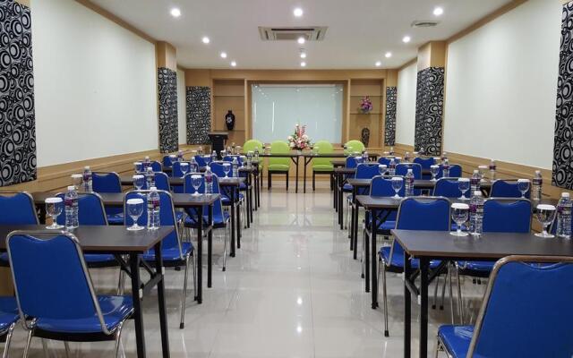 OYO 666 D' Grande Hotel Batam