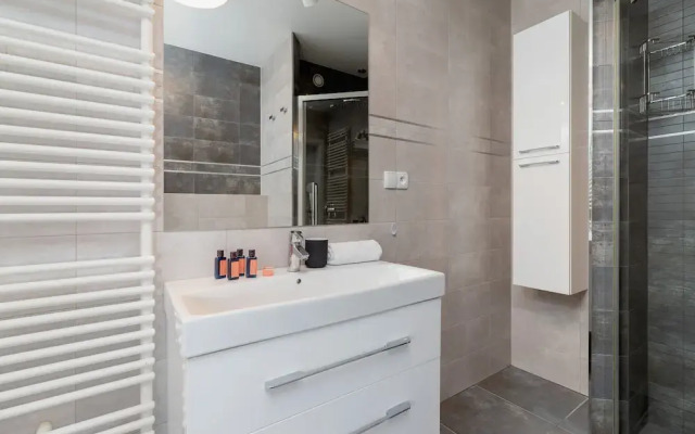 Apartment Cracow by Renters Prestige