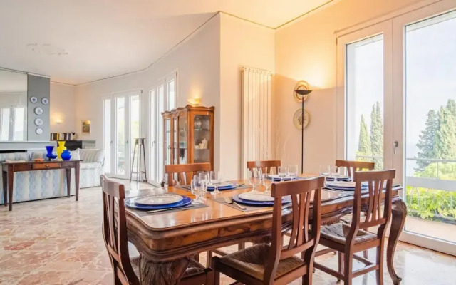 Villa Dora - Italian Homing