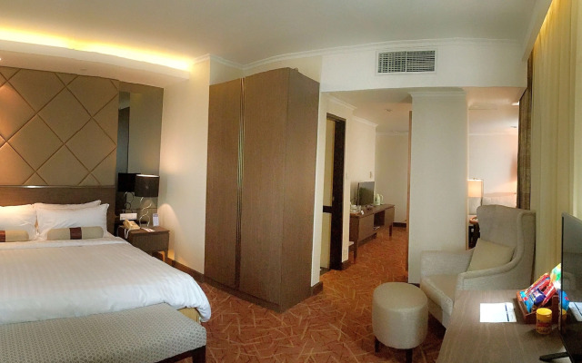 Menara Peninsula Hotel Jakarta