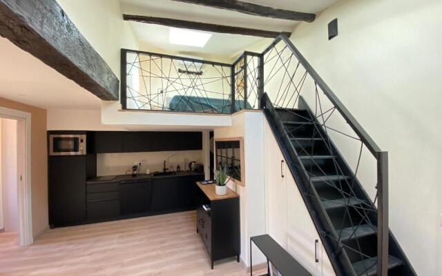06A2 - Cœur du Vieux Nice bel appartement moderne rénové