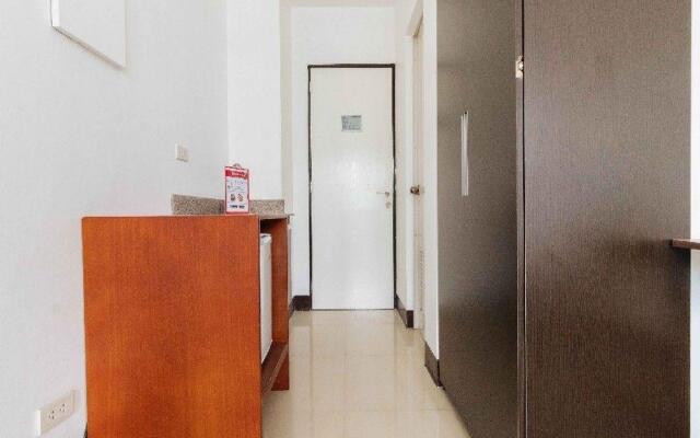 RedDoorz Plus @ Banawe Quezon City Weekly Stay