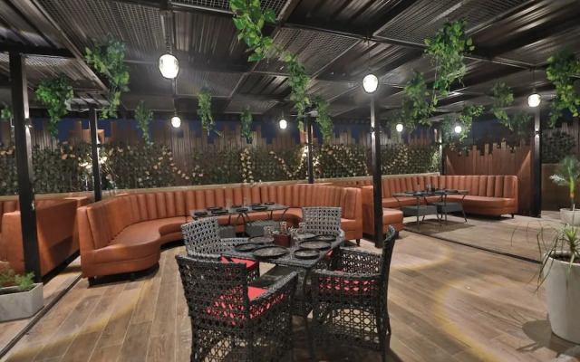 Hotel Candle Wood By A Plus Hospitality