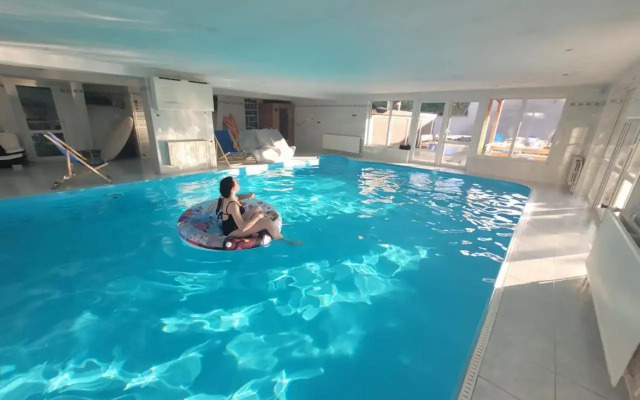 Wellness Aqua House