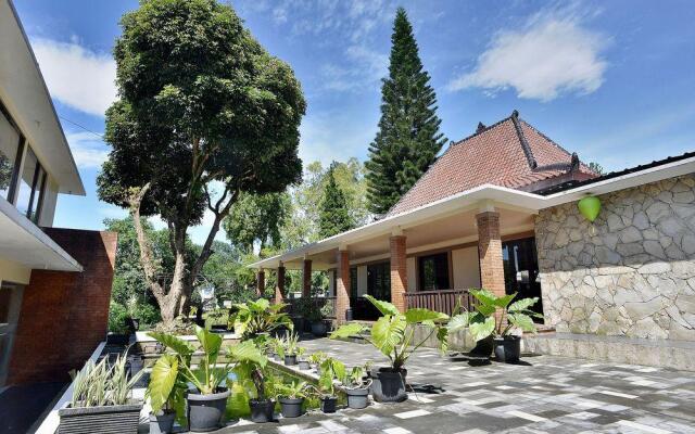 ZEN Rooms Boyong Kaliurang Barat