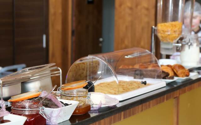 Dakhla Boarding Hotel & Restaurant
