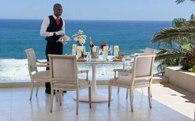 The Clarendon - Bantry Bay