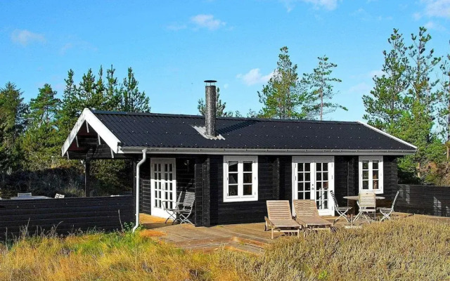 6 Person Holiday Home in Albaek