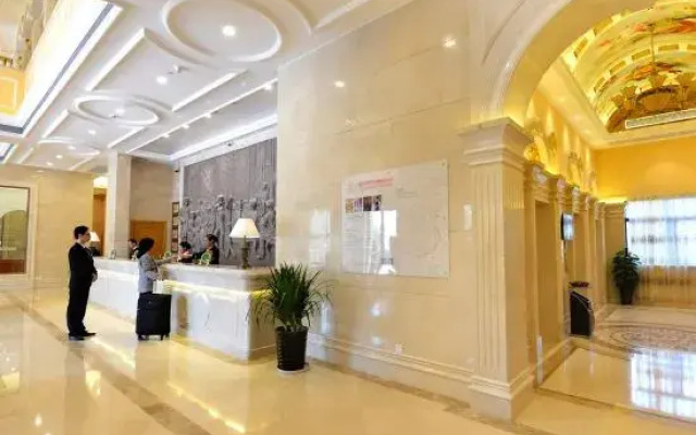 Vienna International Hotel (Qinzhou North District Government High Speed Railway Station)