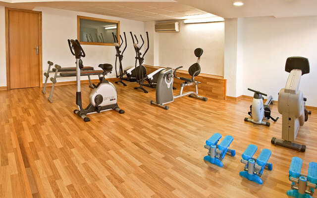 RH Casablanca & Suites Hotel