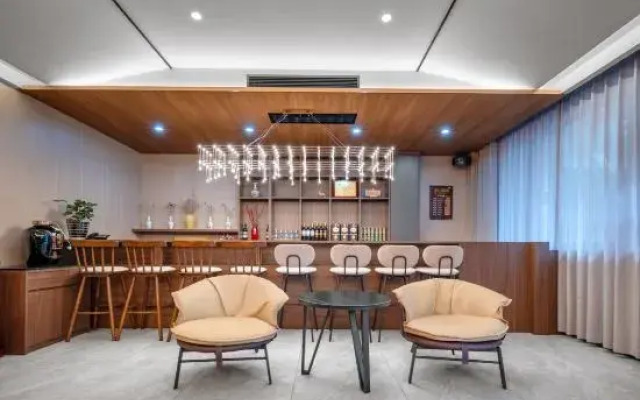 Tingshan Wanghu Homestay (Taihang Pinghu Branch)