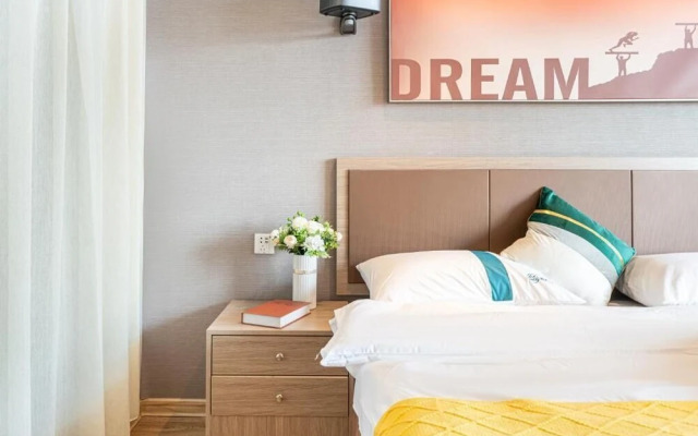 Shanghai Hills & Freshly Home Loft Retreat near NECC