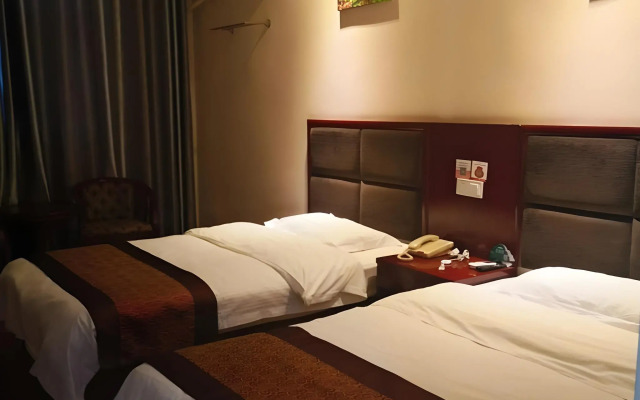 GreenTree Inn LiuAn HuoQiu County JianXing Road Express Hotel