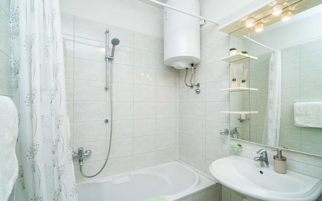 Down Town Apartments